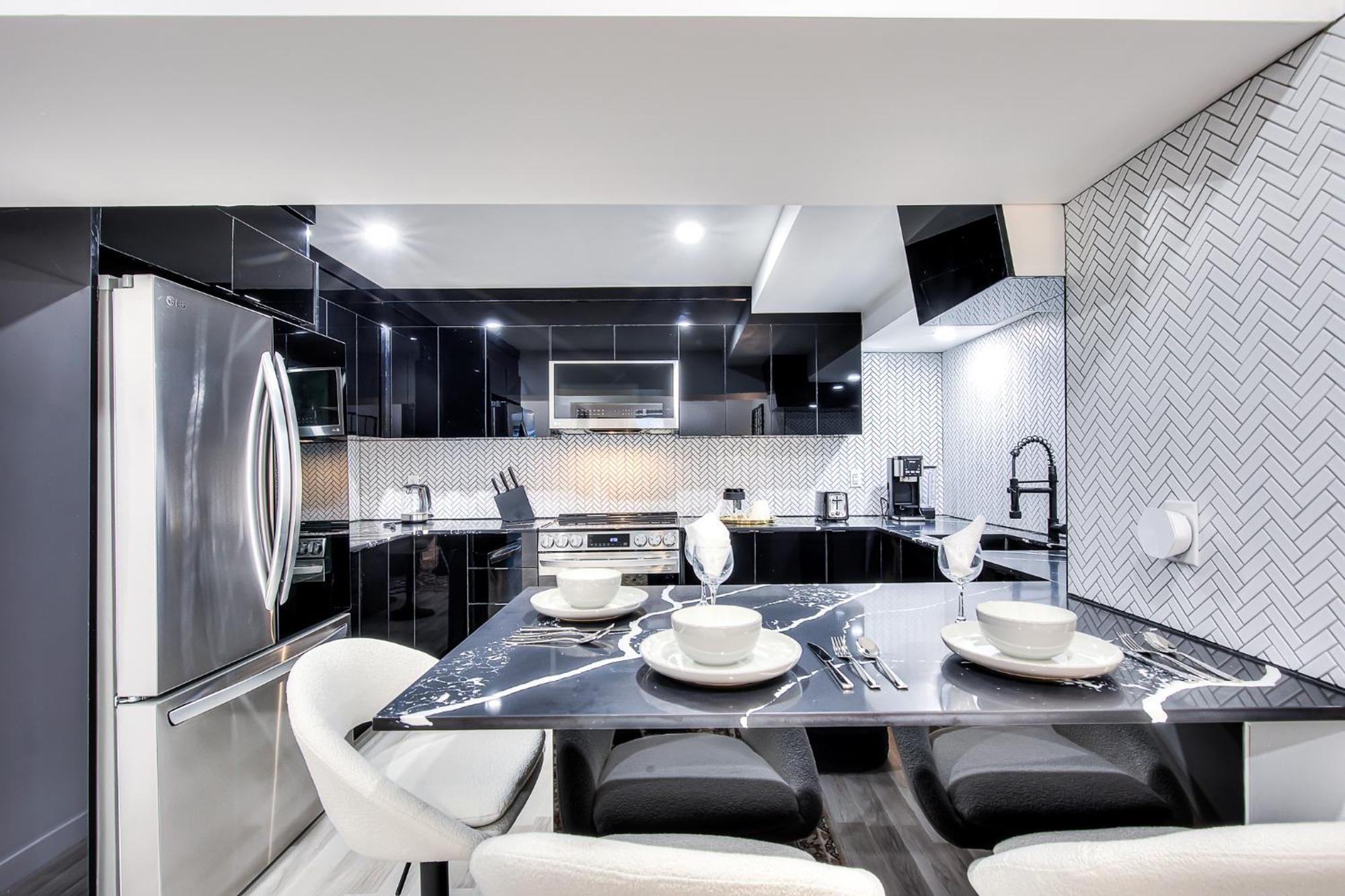 Ndg Dreams! New & Modern 3Br Easy City Life Монреаль Экстерьер фото