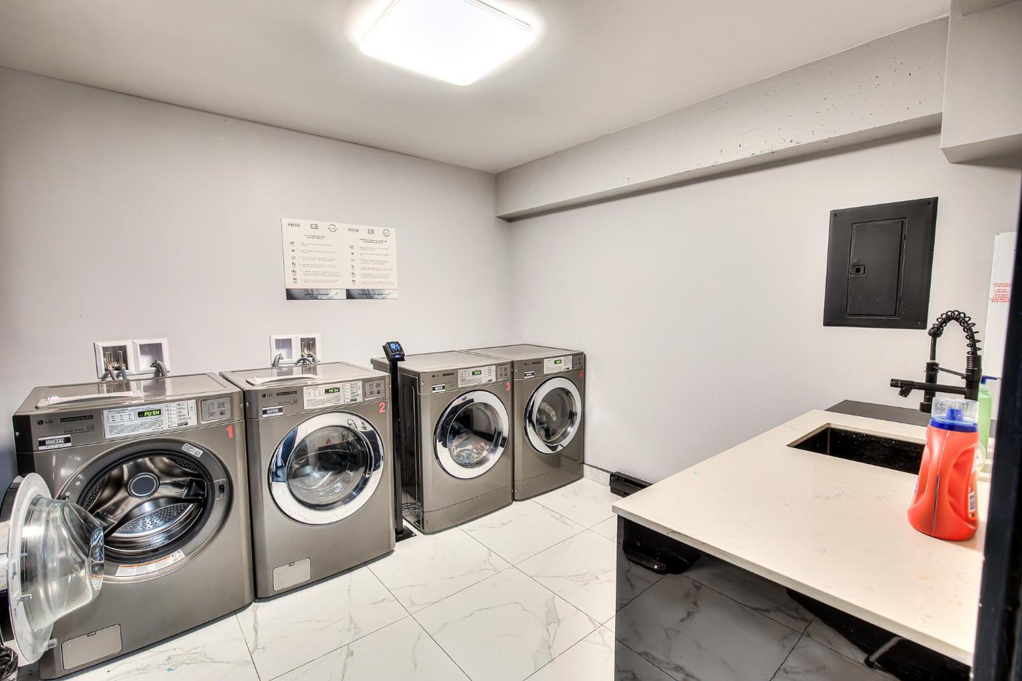 Ndg Dreams! New & Modern 3Br Easy City Life Монреаль Экстерьер фото