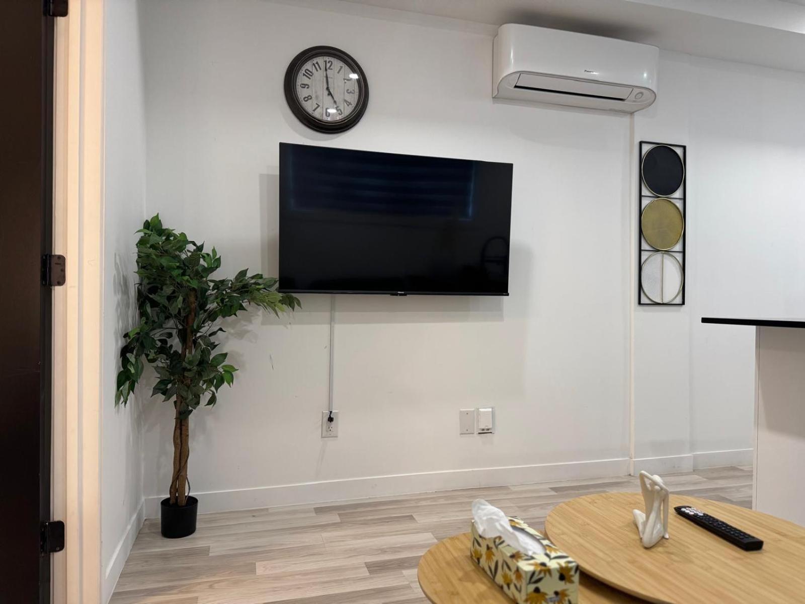 Ndg Dreams! New & Modern 3Br Easy City Life Монреаль Экстерьер фото