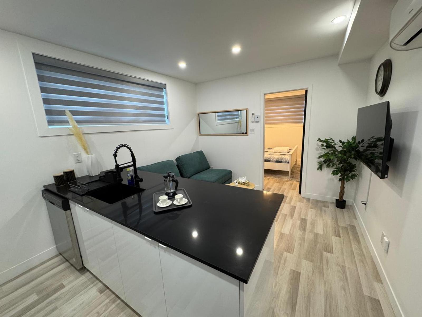 Ndg Dreams! New & Modern 3Br Easy City Life Монреаль Экстерьер фото